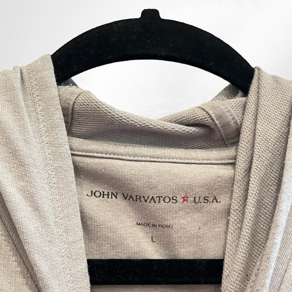 Men's Gray Hoodie Shirt - Picture 3 of 8